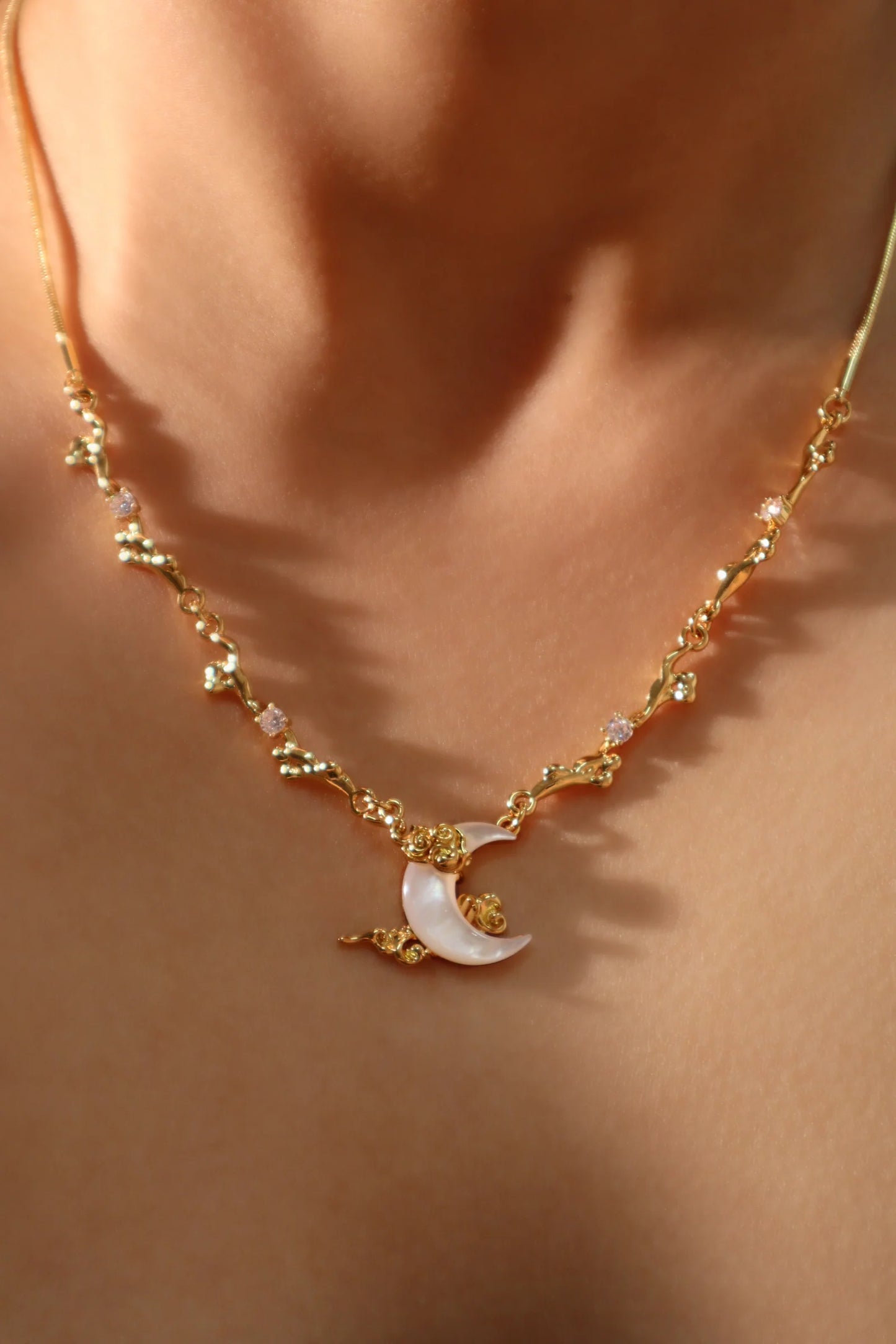 Night Court's Lullaby 18K Gold Necklace