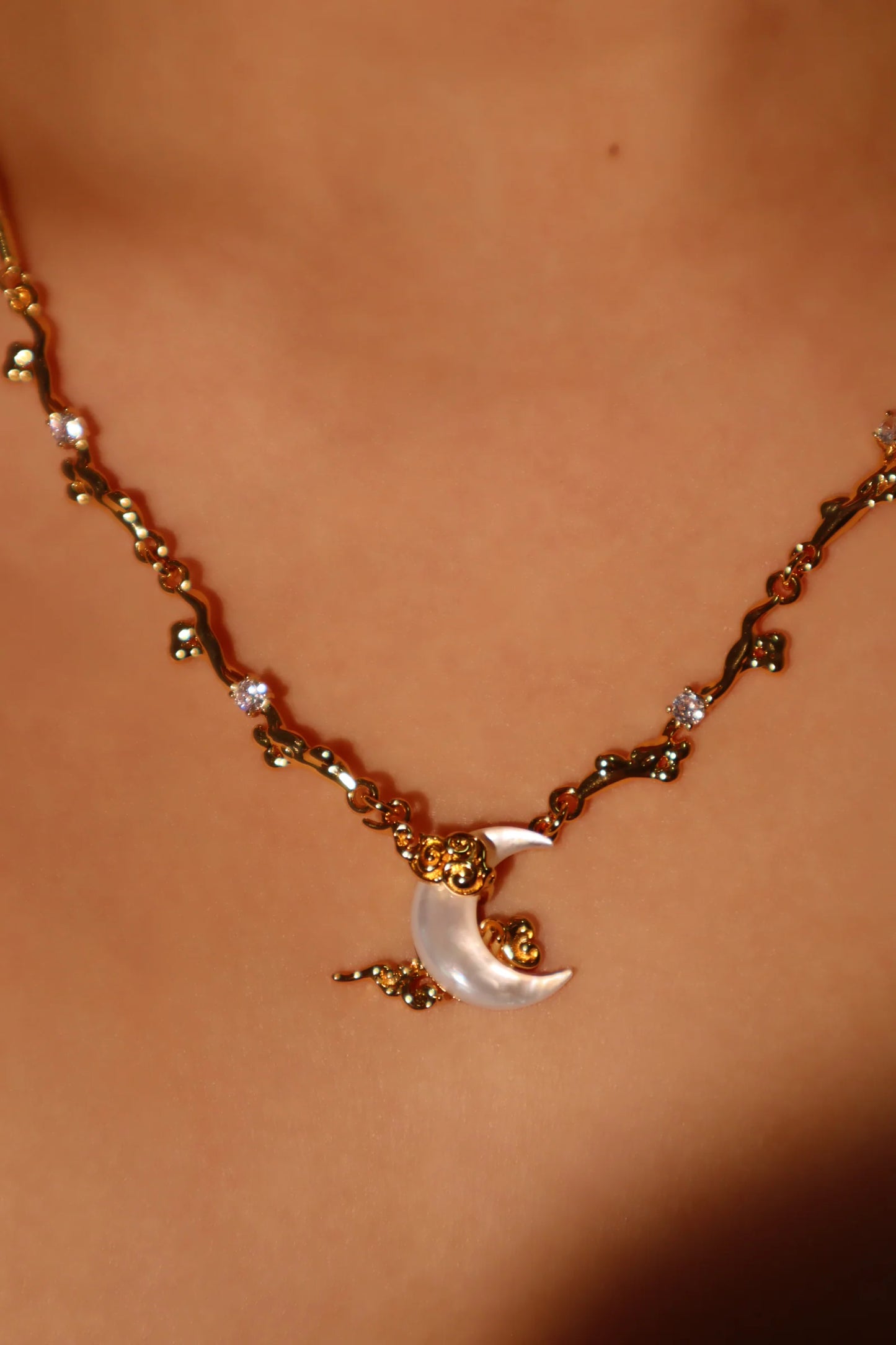 Night Court's Lullaby 18K Gold Necklace